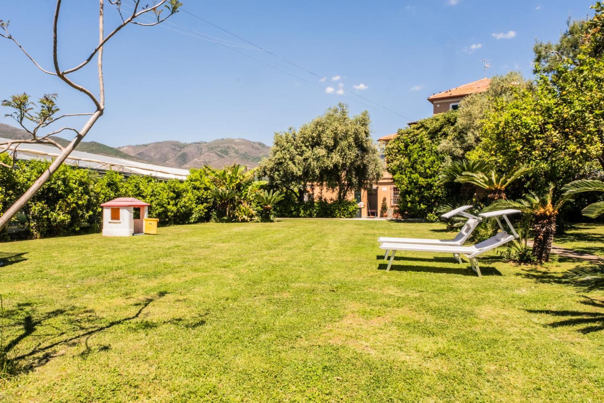 Agriturismo Giorgi Appartamenti In Riviera Ligure Albenga Eksteriør bilde